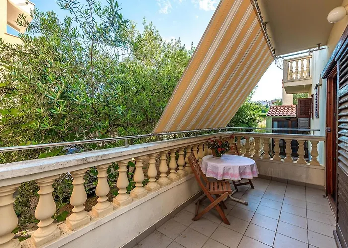 Lägenhet Stunning In With Wifi